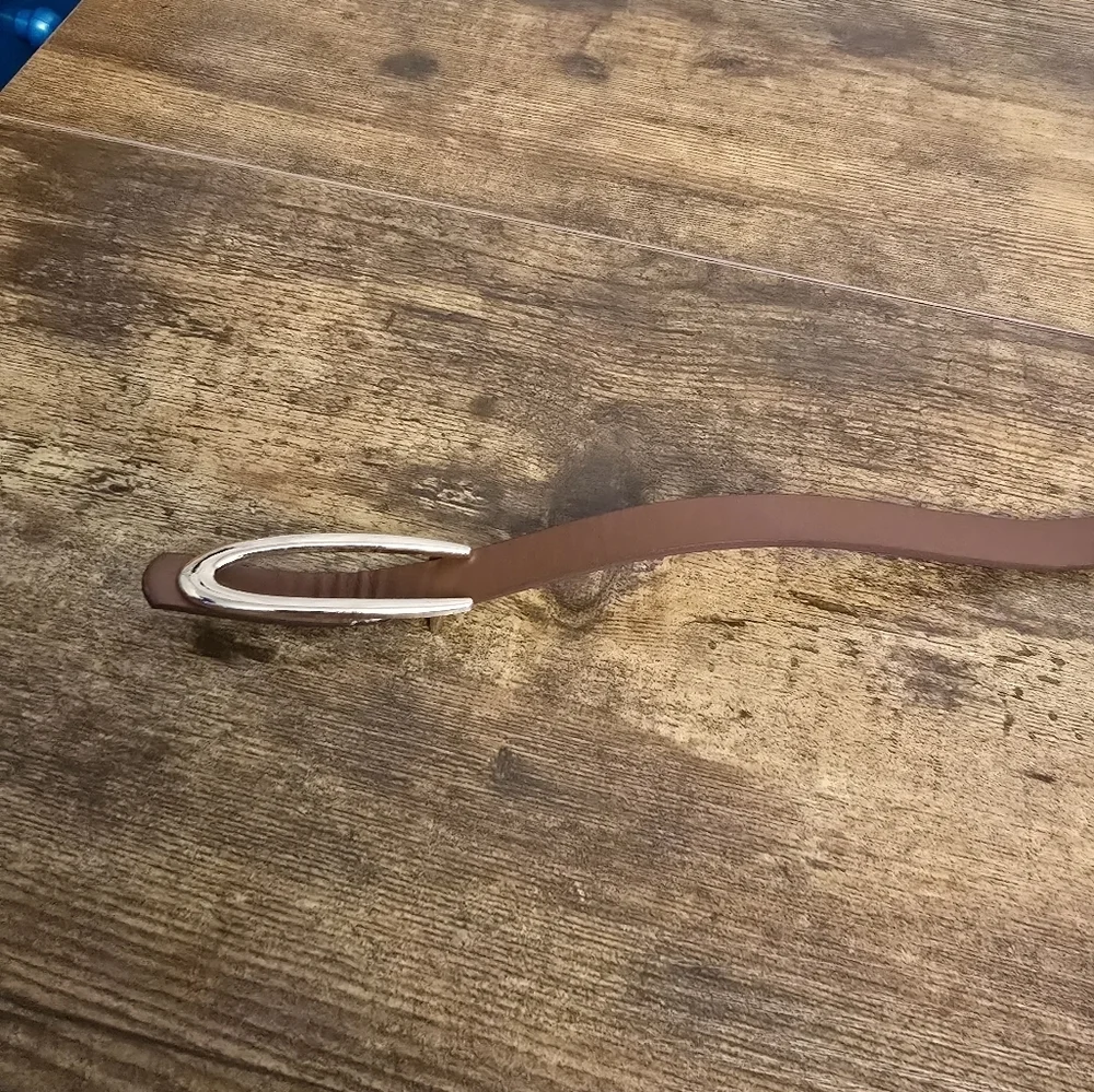 women's brown fashion belt with gold buckle unbranded